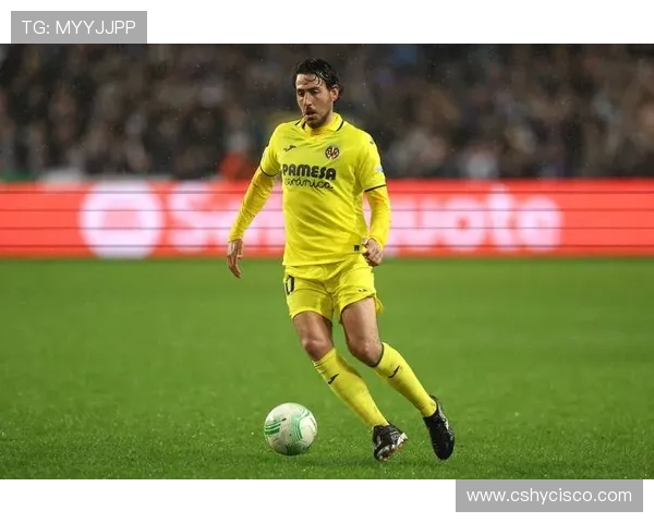 布斯克茨节奏控制能力持续提升，中场调度表现稳健